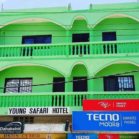 Young Safari Hotel Malindi Extérieur photo